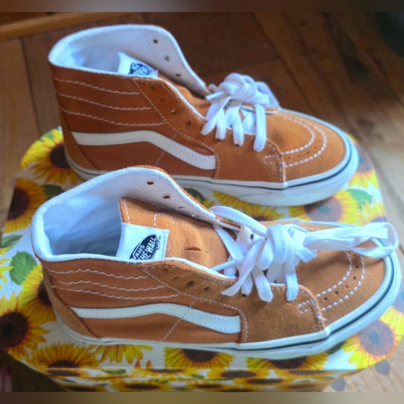 Vans Tan and White High Top Sneakers with Stripe - Picture 4 of 14